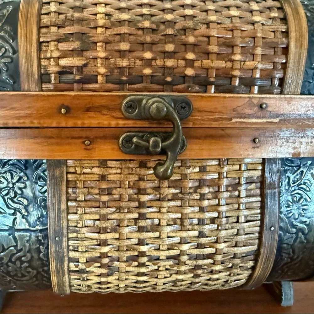 Vintage Woven Wooden Chest with Metal Accents trinket‎ box rustic 8x7x7”